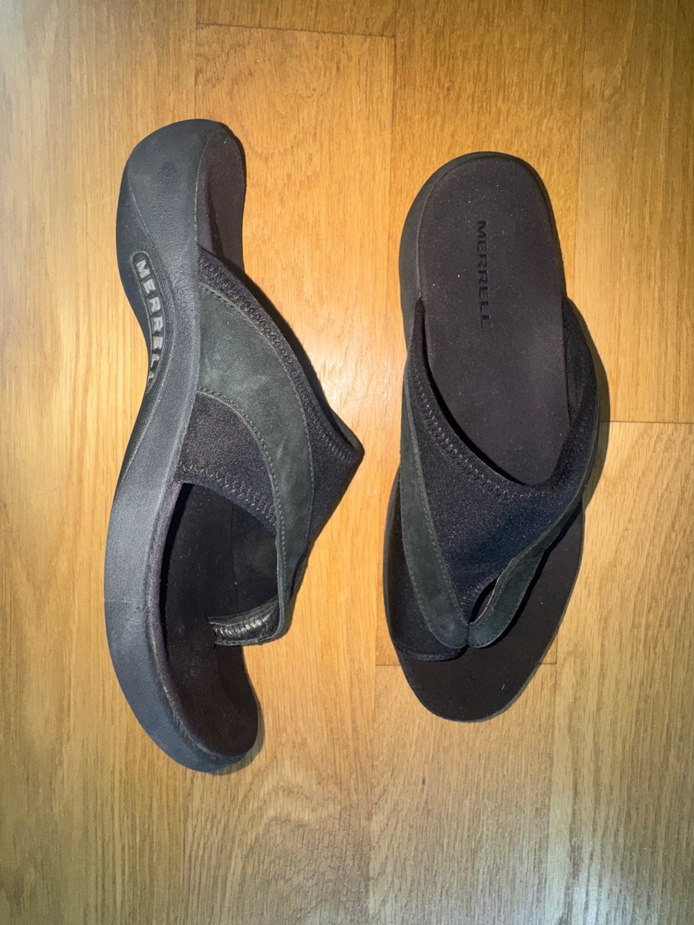 Merrell womens Black Comfort Flip Flops